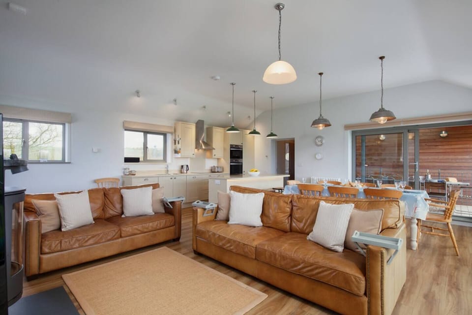 Main House - open plan living area