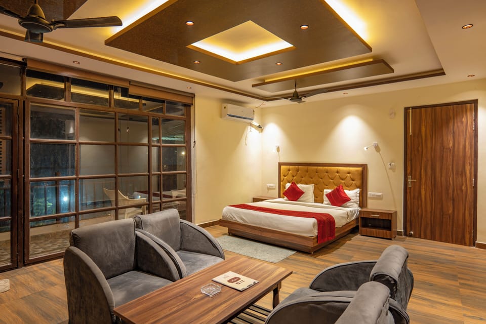 Luxury Room, Balcony, River View | Individually furnished, desk, laptop workspace, free WiFi