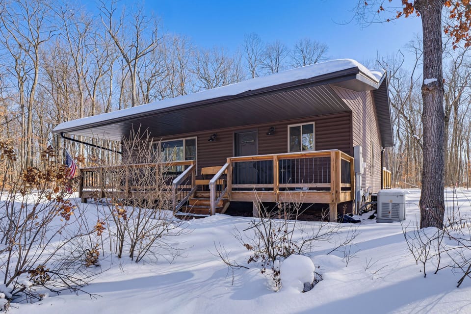House (4 Bedrooms) | Front of property