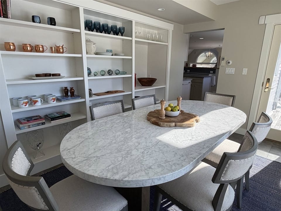 Breakfast Nook off Kitchen