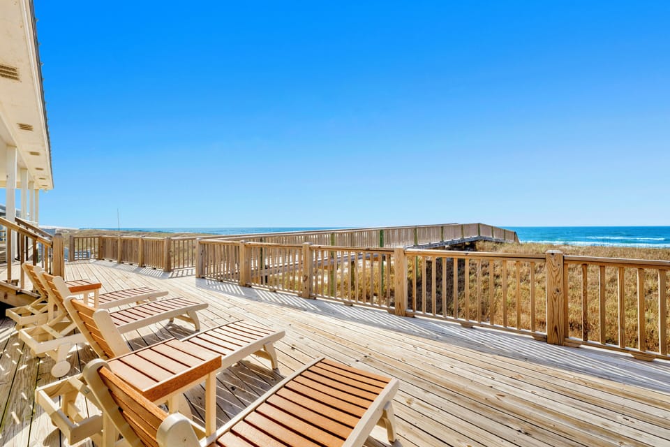 A pet-friendly beachfront home located in Gulf Shores