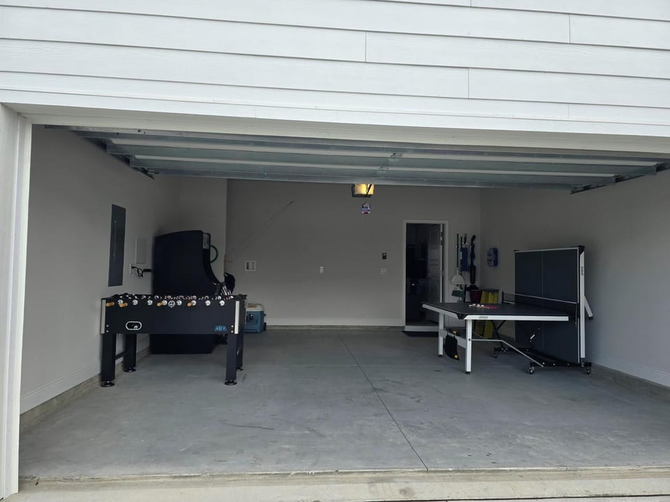 Game Room Garage