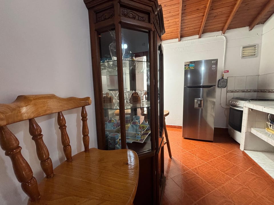 Family Apartment, Partial Lake View | Private kitchenette | Microwave