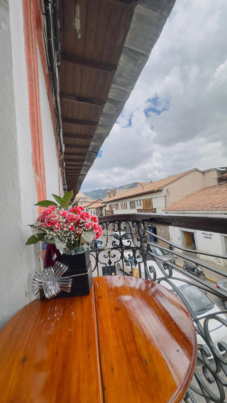 Standard Room, Balcony, City View | Property grounds