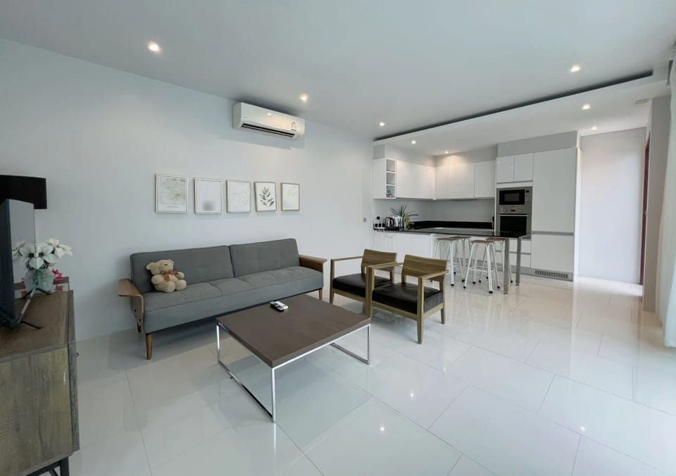 Villa, 3 Bedrooms, Accessible, Private Pool | Living room