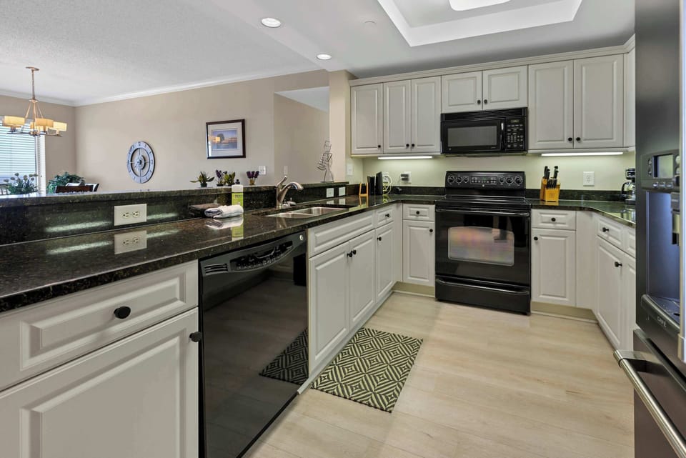 Large Kitchen Area
