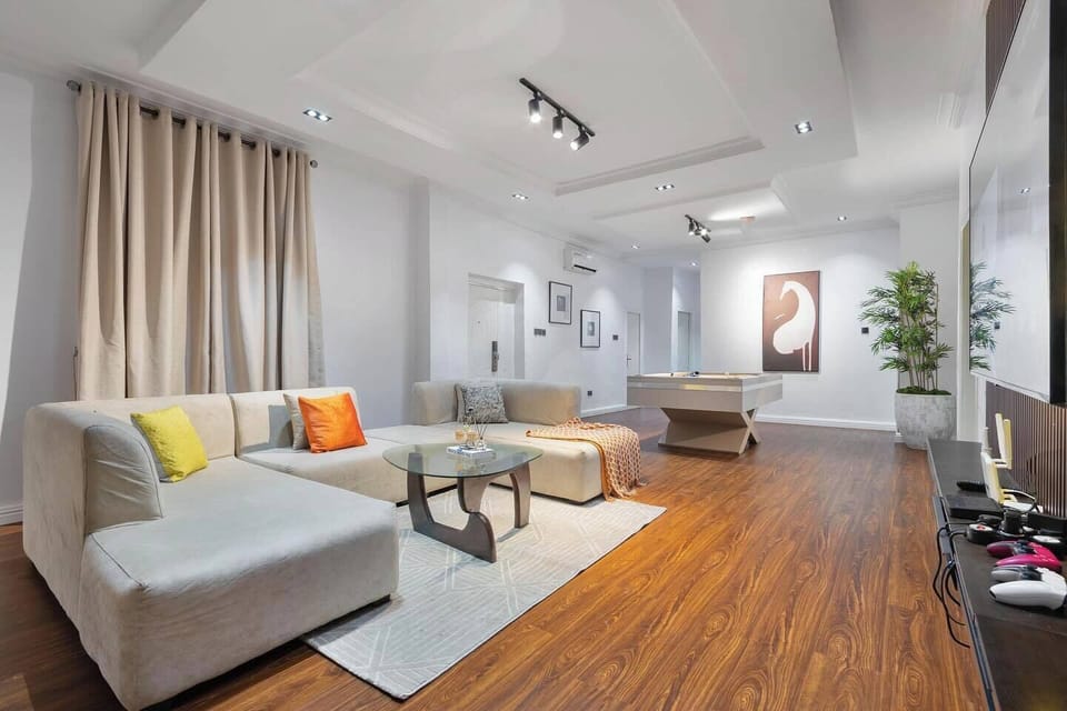 Junior Room, Balcony, City View | Living area