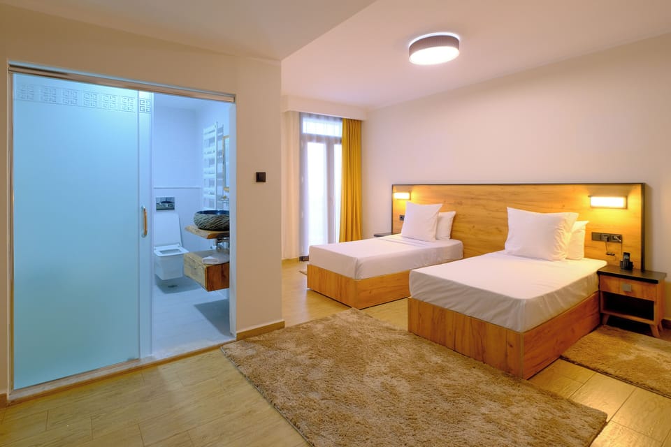 Comfort Double Room, Balcony, Beach View | WiFi (free)