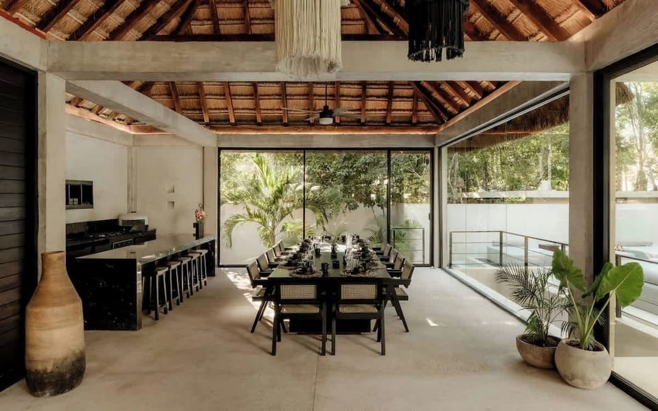 A dining space that brings the whole group together under one roof.