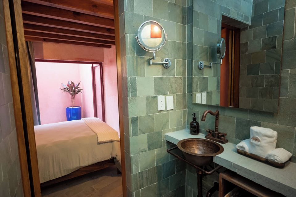 In-room safe, blackout drapes, free WiFi