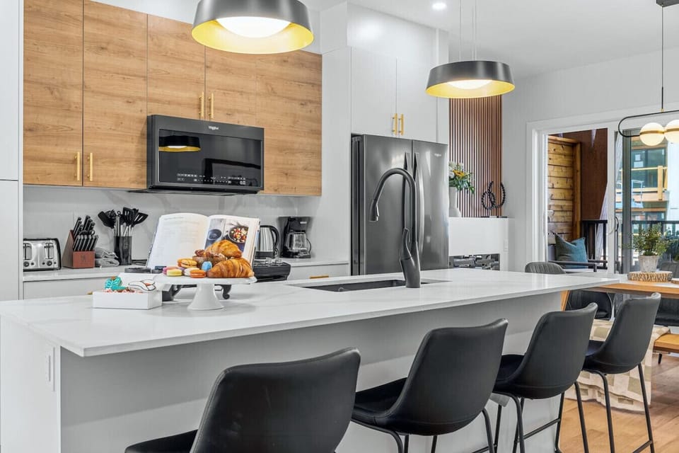 Modern kitchen.