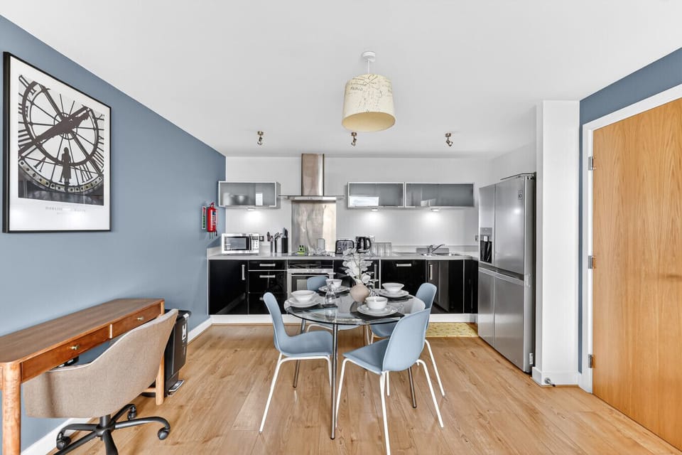 Dining area with seating for up to 4 people.
