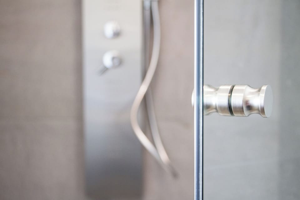 Hand-held showerhead