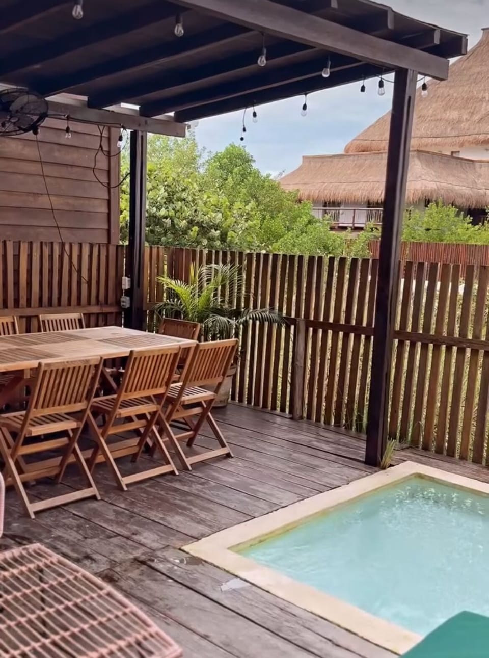 Outdoor dining