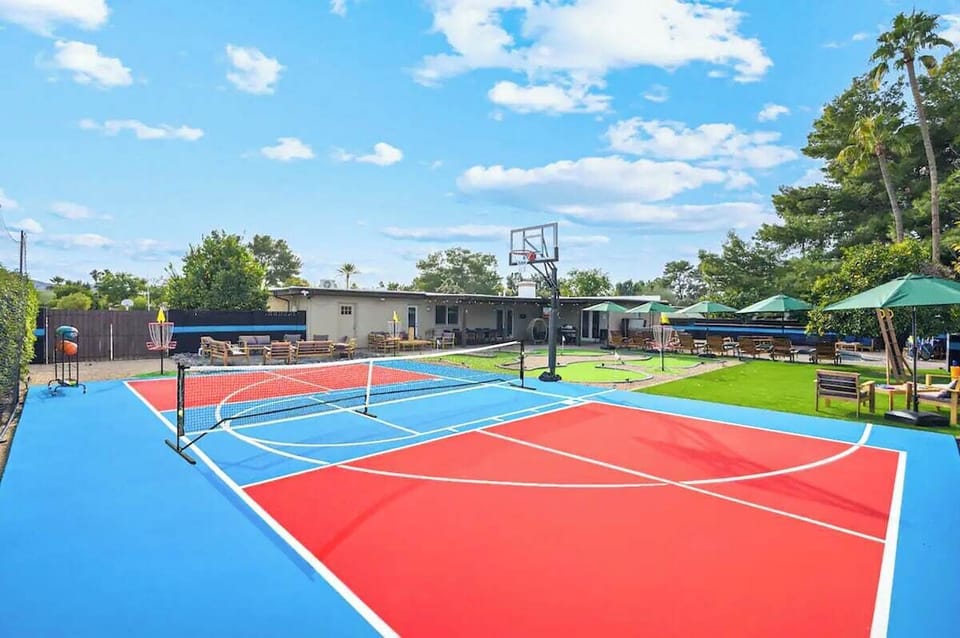 Sport court