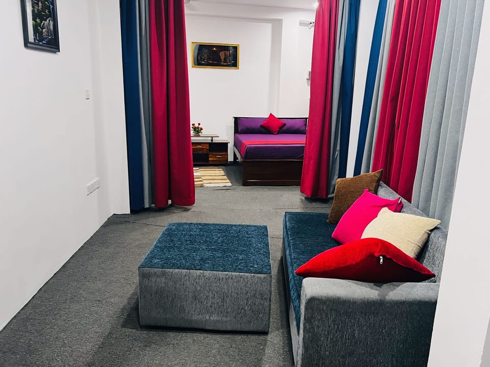 Superior Condo, Balcony, City View | Interior