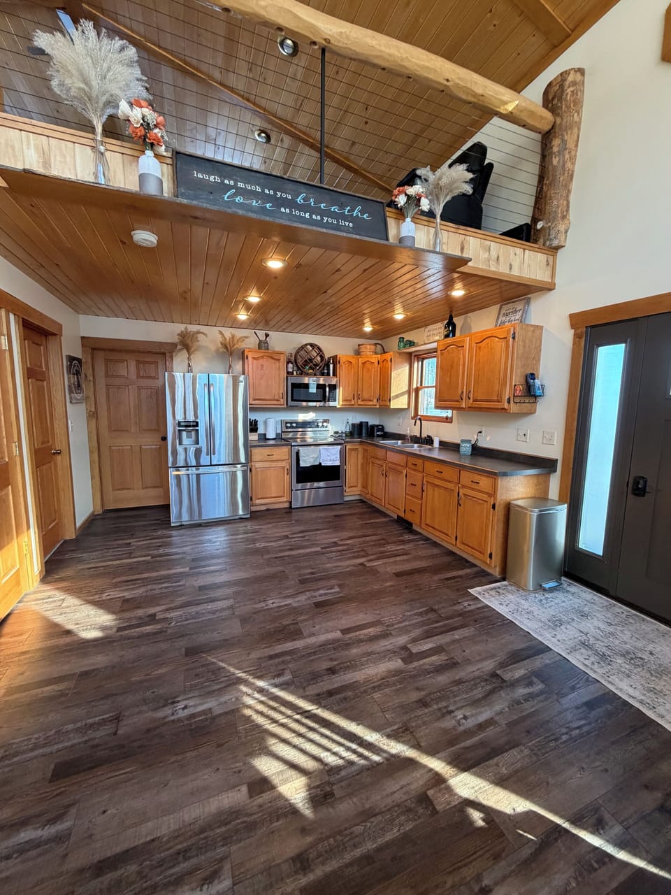 Full kitchen