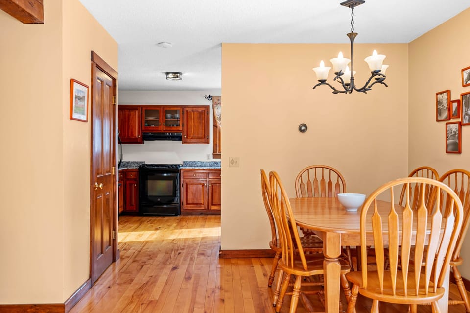 1054 Stowe Hollow-49