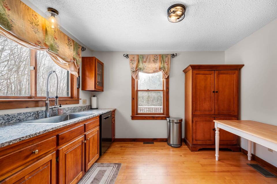 1054 Stowe Hollow-42