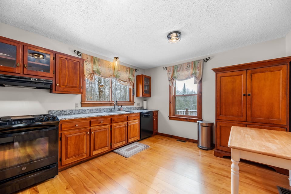 1054 Stowe Hollow-40