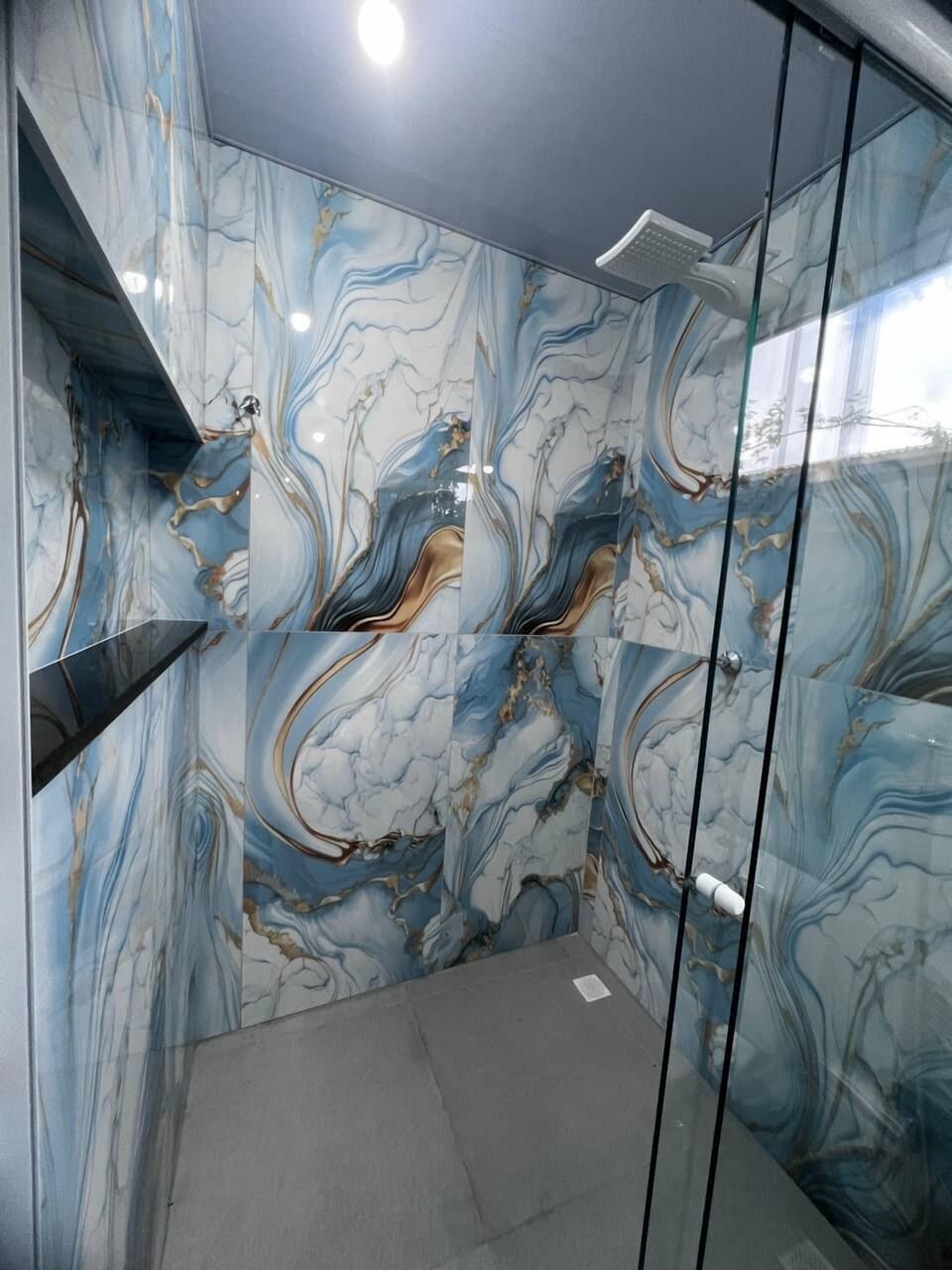 Shower, hair dryer, towels, toilet paper