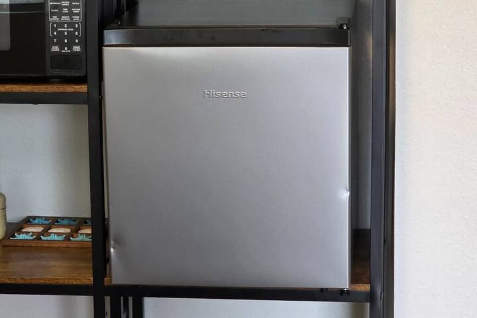 fridge & microwave