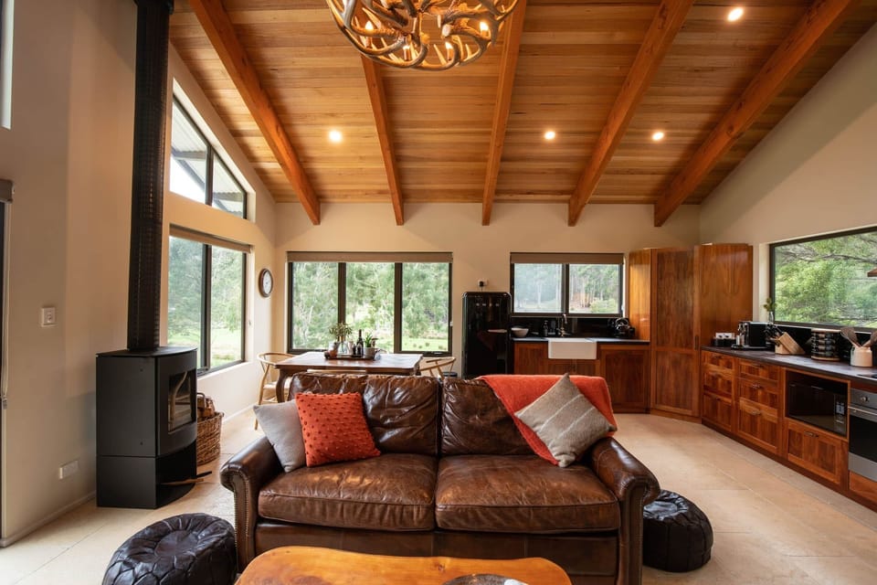 boutique studio accommodation Adventure Bay Bruny Island