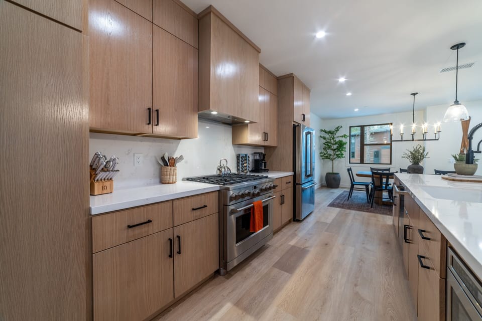 Chef's kitchen w/ new GE appliances.