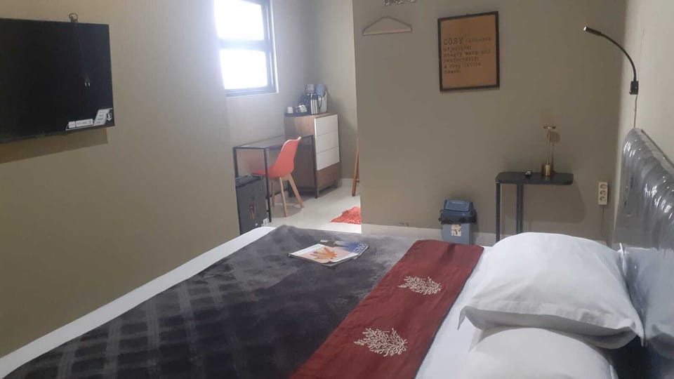 Superior Double Room, City View | Free WiFi