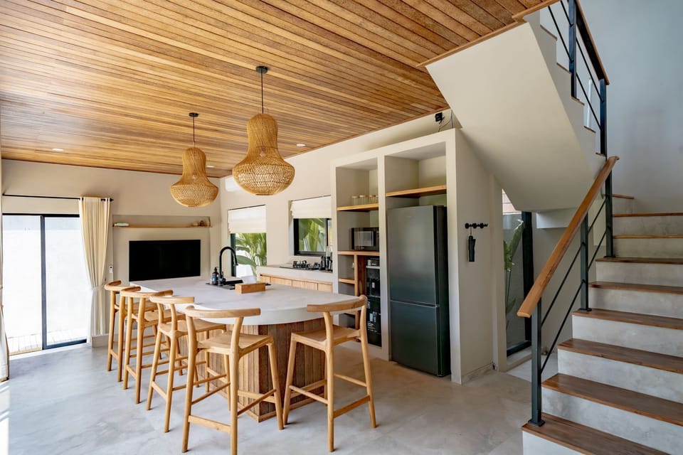 Deluxe Villa, 2 Bedrooms, Patio, Pool View | Dining