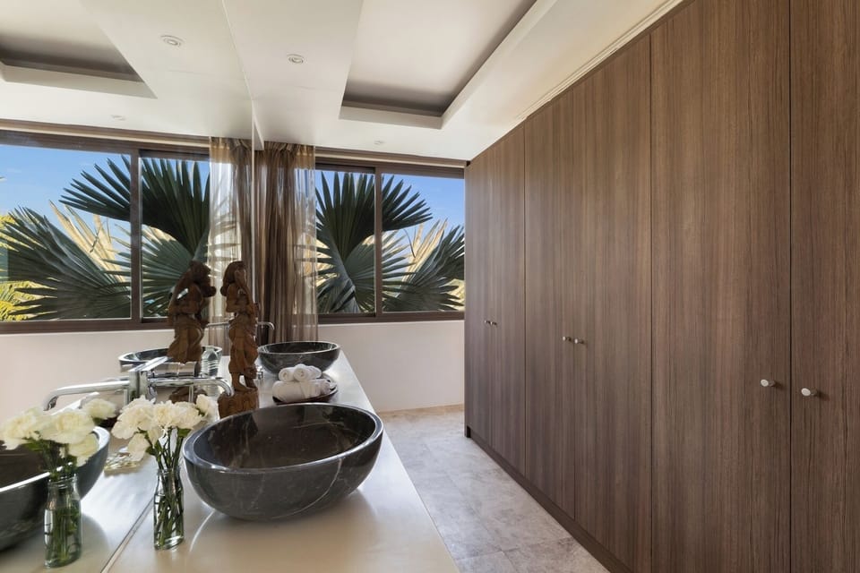 Luxury Villa, Balcony, Garden View | Interior