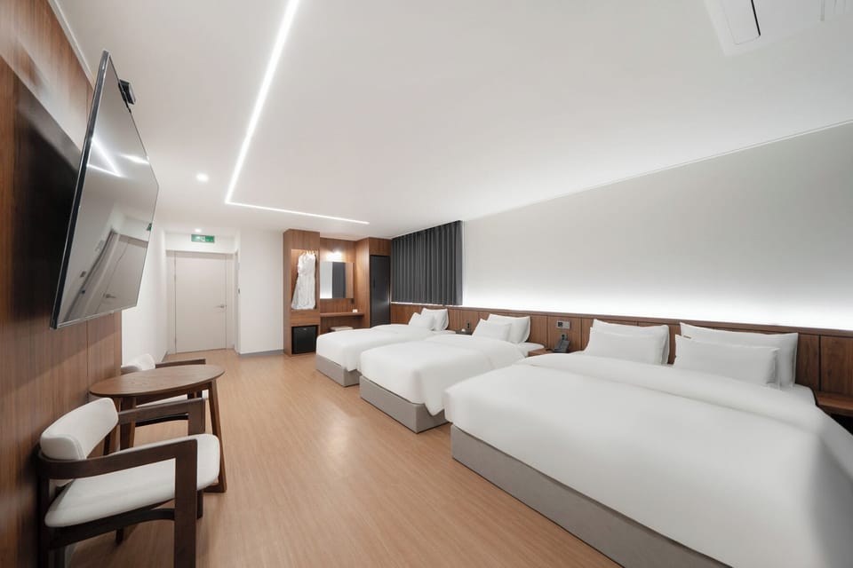 Family Triple Room | Free WiFi