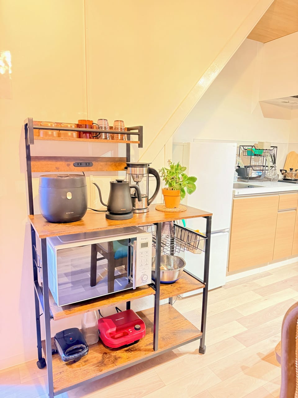 Family Villa, 3 Bedrooms, Private Bathroom | Private kitchen | Microwave, oven, coffee/tea maker, electric kettle