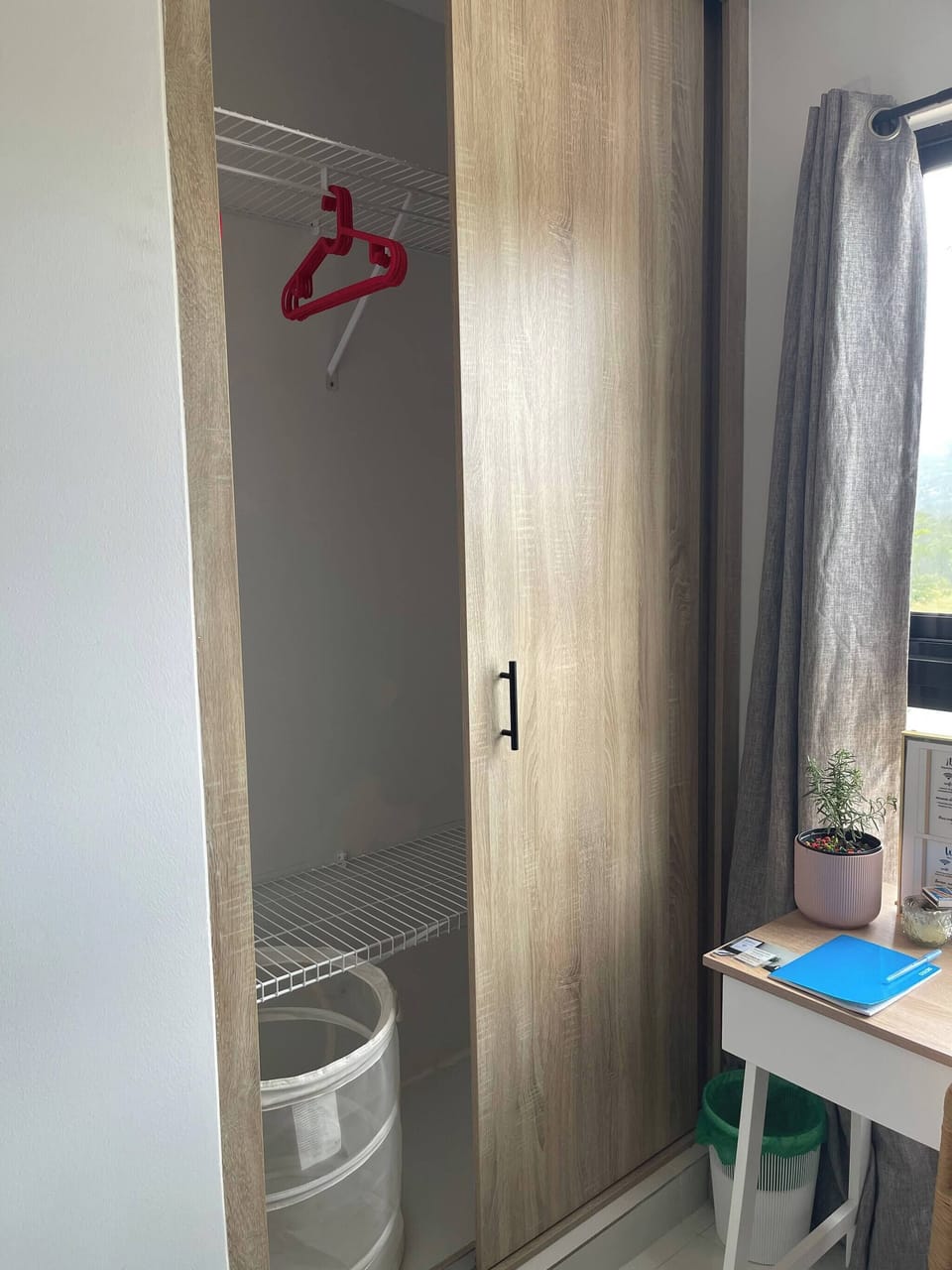 Apartment, 3 Bedrooms, Smoking, Balcony | Interior
