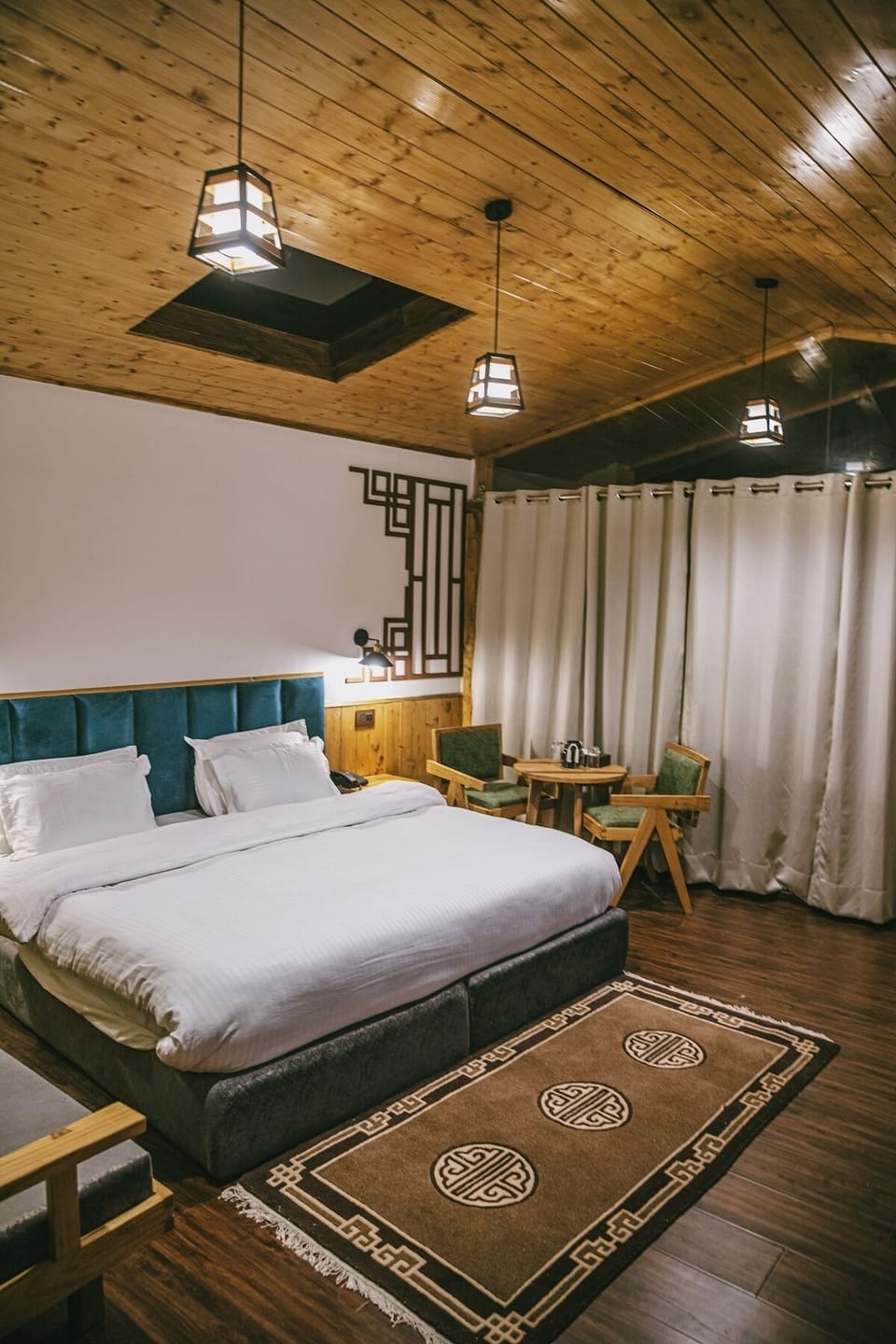 Luxury Room, Balcony, Mountain View | WiFi (free)