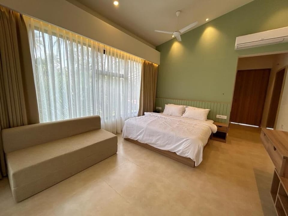 Family Studio Suite, Balcony | In-room safe, desk, laptop workspace, free WiFi