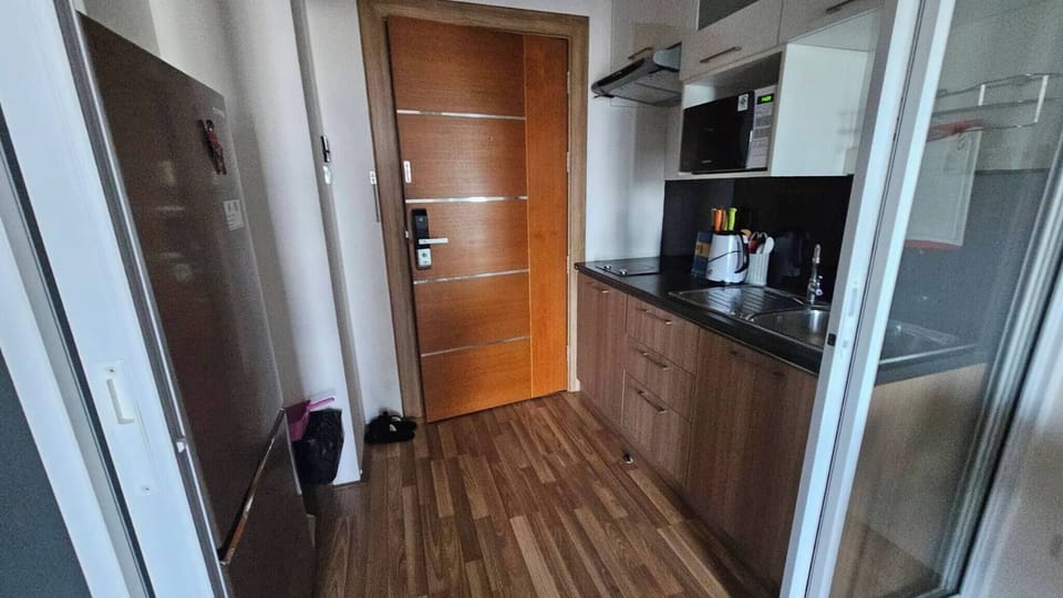 Condo, 1 Bedroom, Accessible, Balcony | Private kitchen