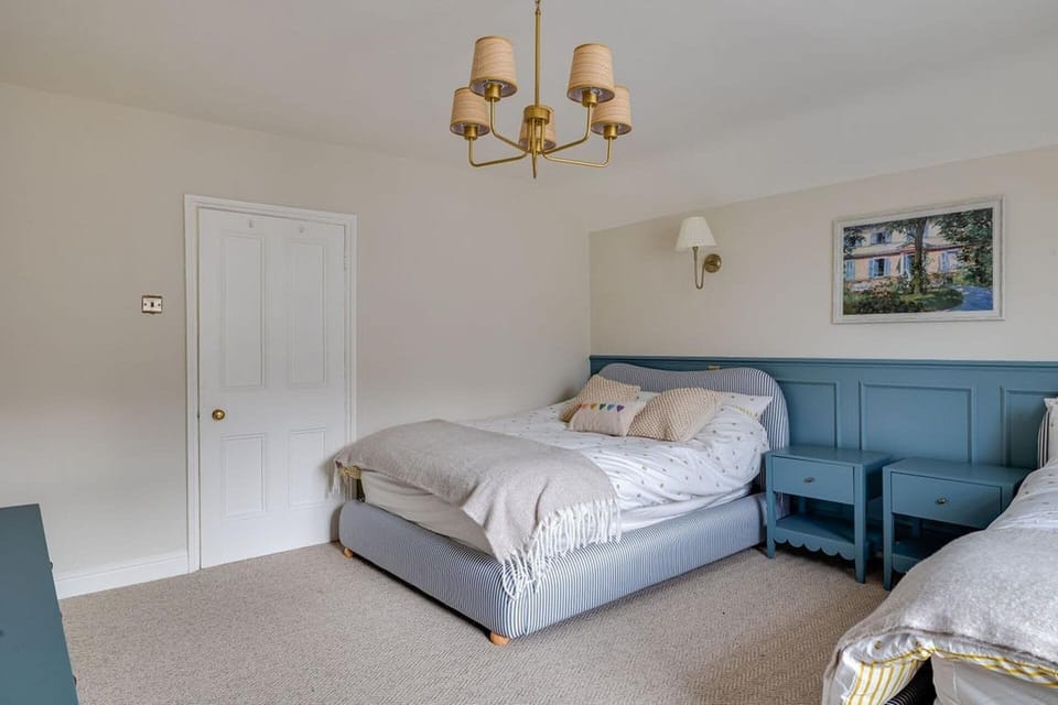 4 bedrooms, free WiFi, bed sheets