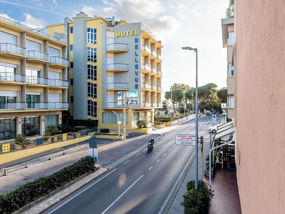 Mountainous Landforms, Mountain, Mountain Range, Hill, Highland, Hill Station, Valley, Ridge, Alps, Porch