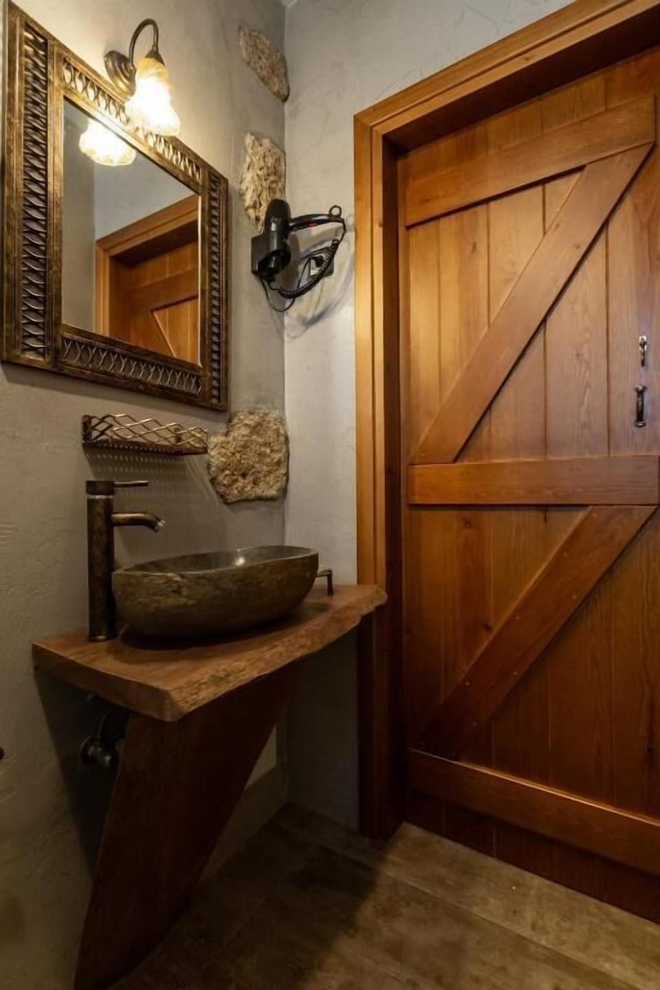 Double Room, Non Smoking, Balcony | Bathroom | Shower, rainfall showerhead, hair dryer, slippers