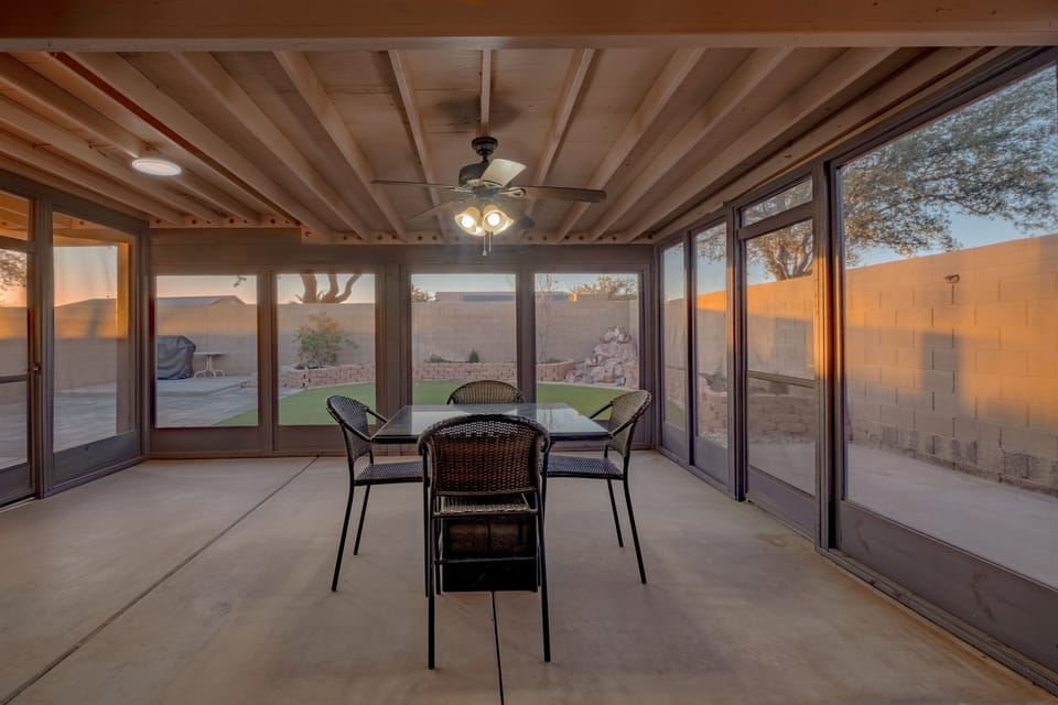 Outdoor dining