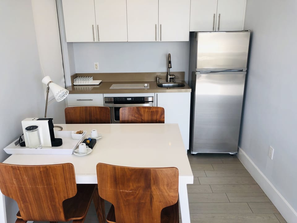 Ocean Front Efficiency (7) | Private kitchenette | Fridge, microwave, espresso maker, freezer