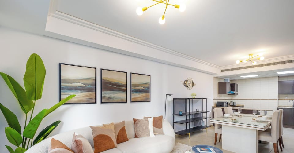 Apartment | Living area | Flat-screen TV