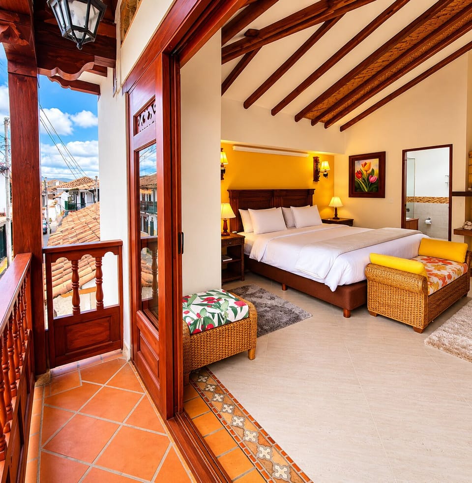 Habitación Suite Balcón Exterior | Egyptian cotton sheets, premium bedding, down comforters, minibar