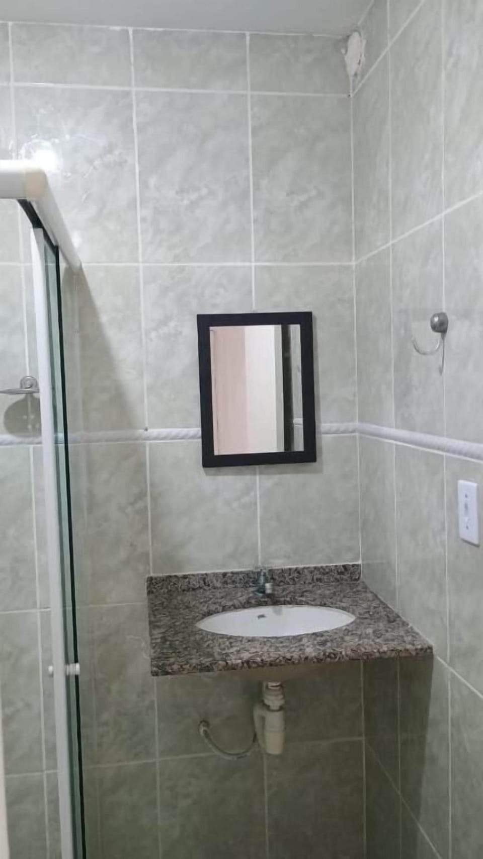 Basic Apartment, Courtyard View | Bathroom