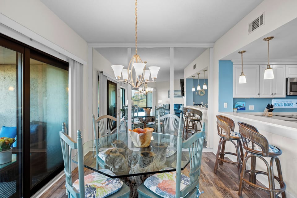 Direct Access from Kitchen to Dining Area