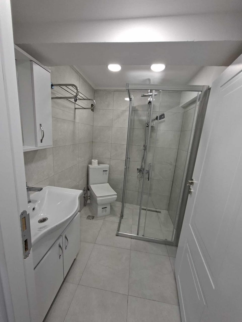 Economy Double Room, Non Smoking | Blackout drapes, soundproofing, iron/ironing board, free WiFi