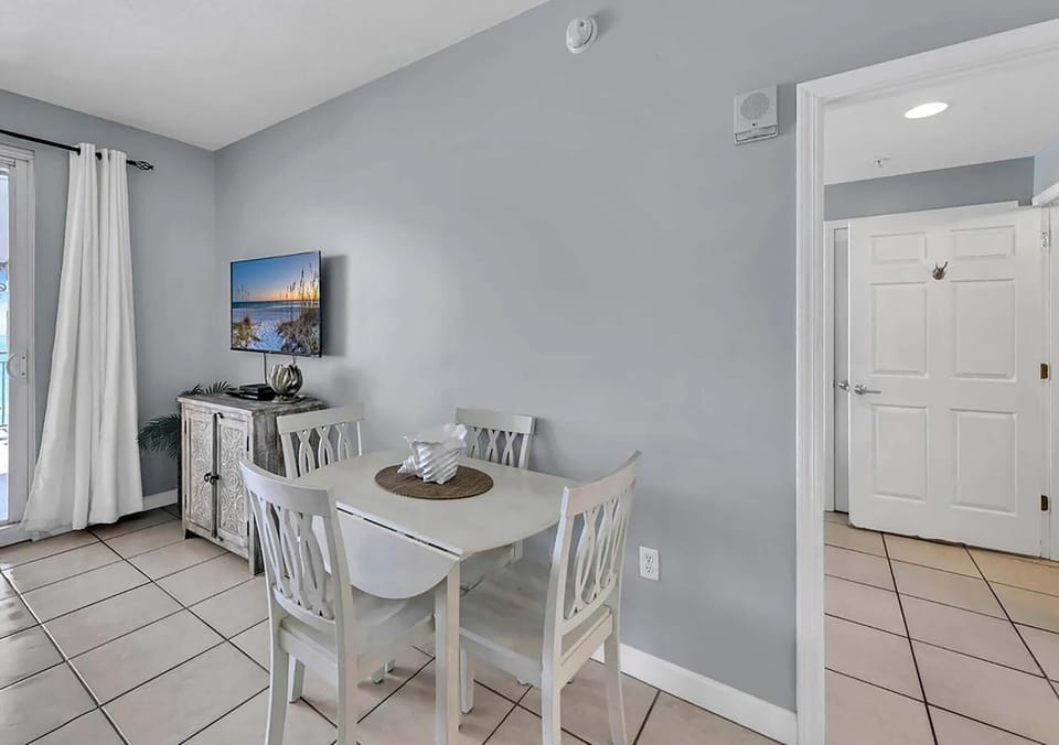 Condo, Multiple Beds (Sterling Reef 104) | Dining