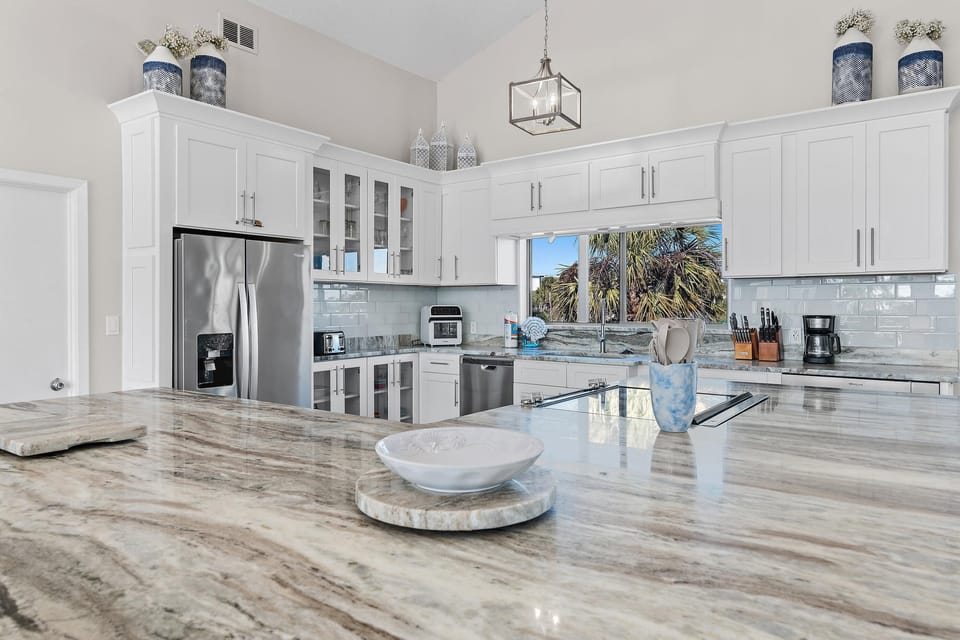 House, Multiple Beds (Sea-Esta) | Private kitchen