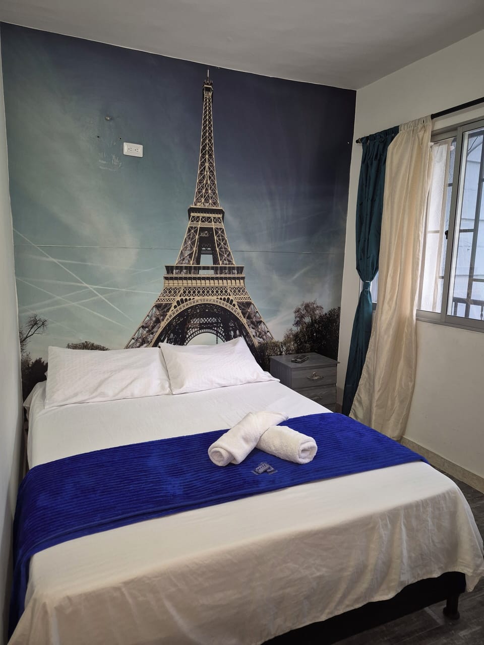 Standard Double Room | Free WiFi